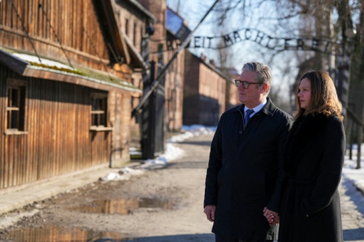 Keir Starmer und seine Ehefrau Victoria bei einem Besuch in Auschwitz