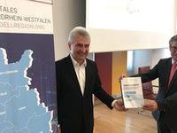NRW-Wirtschaftsminister Andreas Pinkwart und Bürgermeister Michael Dreier.
