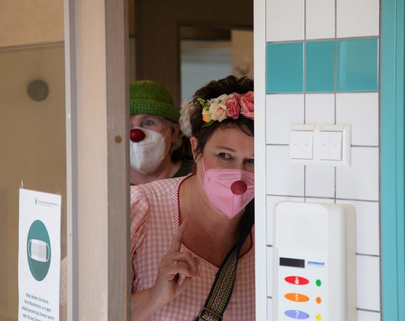 zwei Clowns im Krankenhaus