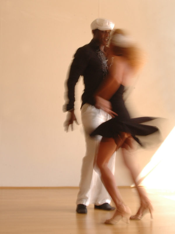 Salsa, Merengue und Bachata im TanzBau